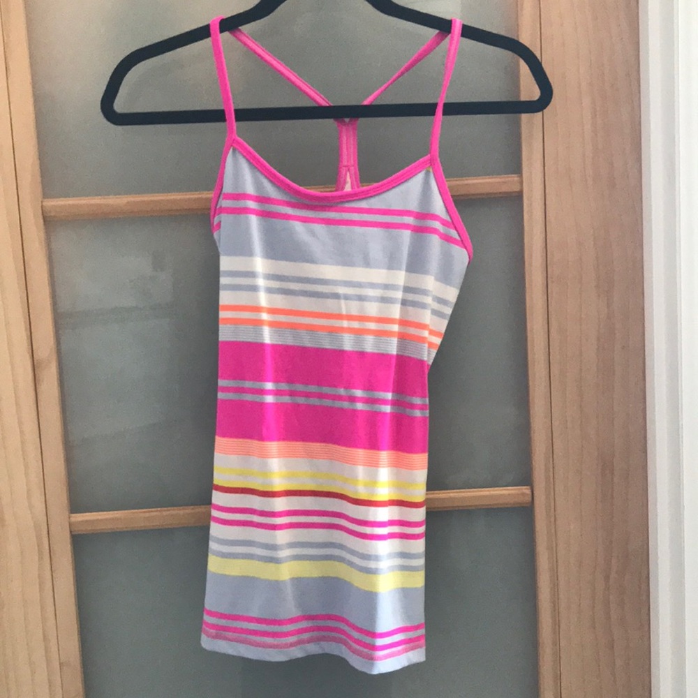 Size 6 Power Y tank- lulu lemon active top with built in sports bra